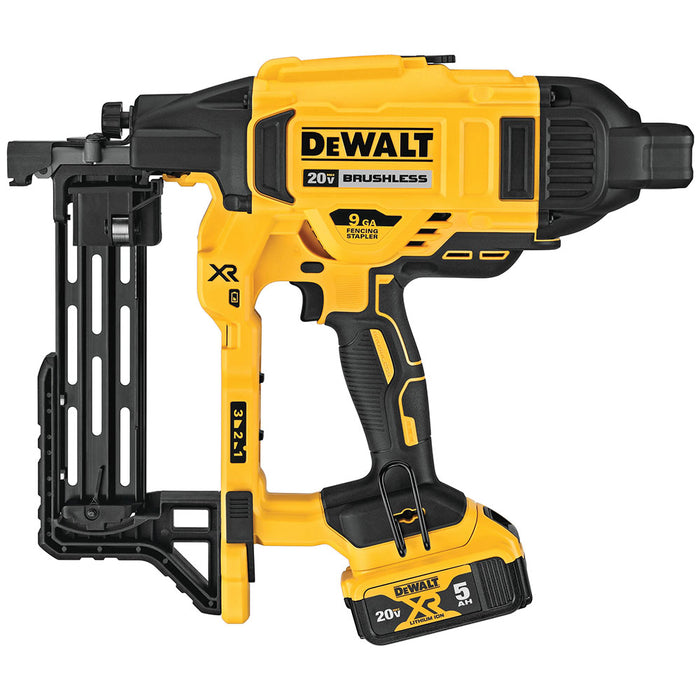 DeWALT DCFS950P2 20V MAX XR 9 GA Brushless Cordless Fencing Stapler Kit