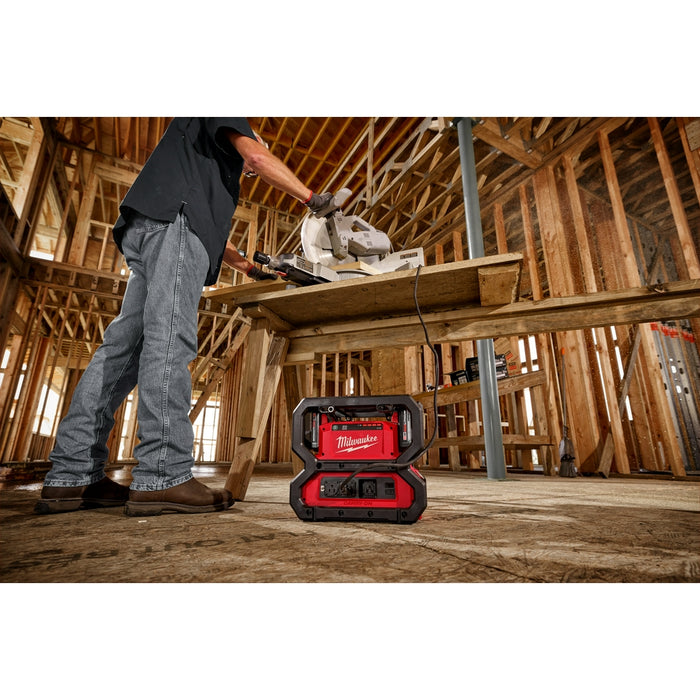 Milwaukee 2845-20 M18 18V CARRY-ON 3600W/1800W Power Supply - Bare Tool